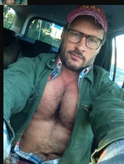 Follow my two hairy men blogs:http://sambrcln.tumblr.comhttp://hairysex.tumblr.com