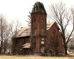 clavicle-moundshroud: Abandoned Old Church: Vandalia, MI roadtrippers.com