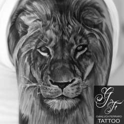 gianlucaferrarotattoo:  Lion Black&Grey #tattoo #tatoo #tatuaggi
