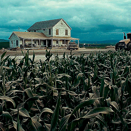 moviehub:INTERSTELLAR (2014) Directed by Christopher Nolan