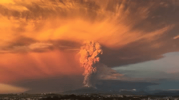 Beautiful time-lapse footage of Chile’s Calbuco Volcano