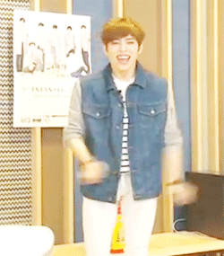 kimseoulgyu: how can a person be so hyper like dongwoo