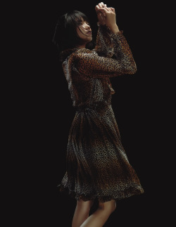 kagurazakaundergroundresistance:  ethica:  ku:  yuoak:  宮崎あおい(via