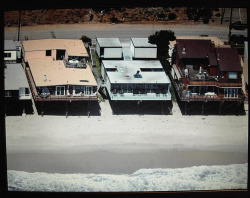 Hunt House, Malibu, California architect: Craig Ellwood 1955found: