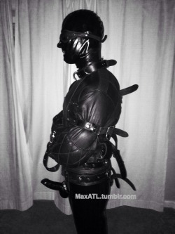 maxatl:  OK, here I am. Mr S padded SJ super tightly strapped