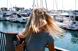 fluor-aux:  viciouslycyd:  #me twisting at the harbor @viciously_cyd