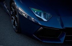 fullthrottleauto:  Edgy. (by Ian Altamore.) 