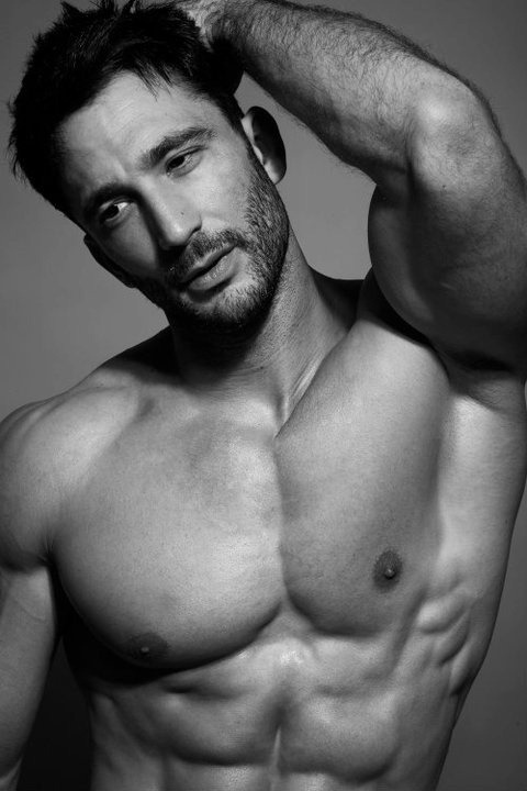 handsomeis:  Ben Noy, British fitness model.