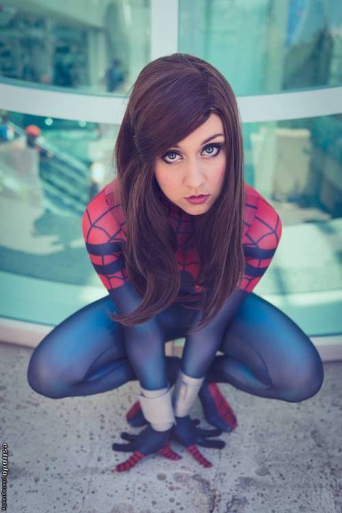 cosplayandgeekstuff:    November Cosplay (USA) as Spider-Girl. Photo I by:  Nerdy Cruz  Photos II and III by:  Estrada  