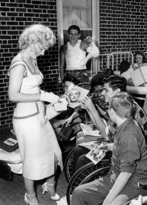 Marilyn Monroe visiting the Children’s Hospital in Atlantic