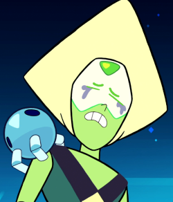 fuckyeahperidot:  happy hiatus, everyone  aww poor Peridot >