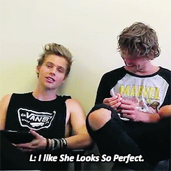 lukesroberts:  “What’s your favorite song to perform