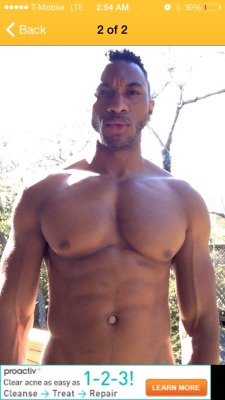 debonairgotjuice:  seeker310:  hot  Woo Lawd😩