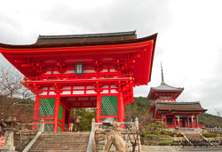 myheartislikethestars:  Kiyomizu-dera 清水寺 in Kyoto, Japan。京都、日本。Do