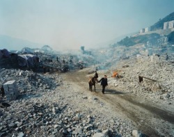 zzzze:  Edward Burtynsky Feng Jie #5 , 2002 Chromogenic print