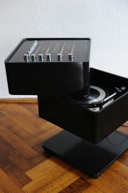 vinyl-vice:  Wega 3300 HIFI Dual record player/stereo bar 