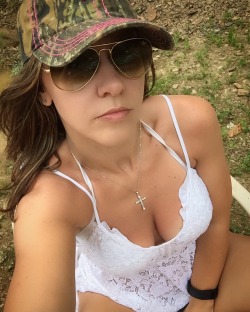 jeepcrazygirl:  Just me 😎