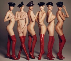 bugsgonzo41: moda365:  Vittoria Ceretti, Lara Stone, Doutzen