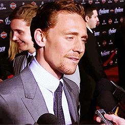 hiddleston-daily:  Then there’s this shit. ([x], [x]) 