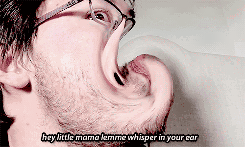 winchesterss: hey lil mama let mark whisper in your ear