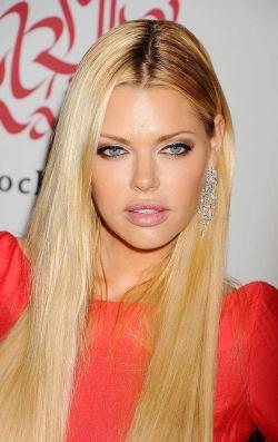 turkey51:    Sophie Monk  