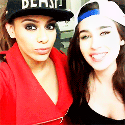 anyuli97:  whatever-floats-their-boat:  REBLOG for Laurinah ღ 