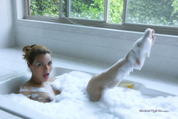 TS Beauty Gaby Garcia wach her pussy in The Bath