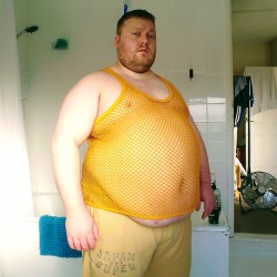 chubbylover74:  lock-johnson:  String vest, because why the heck
