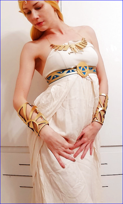 irishgamer1: cosplay-77: Zelda Zelda nude cosplay  