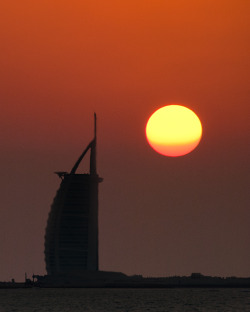 breathtakingdestinations:   	Burj Al Arab - Dubai - United Arab