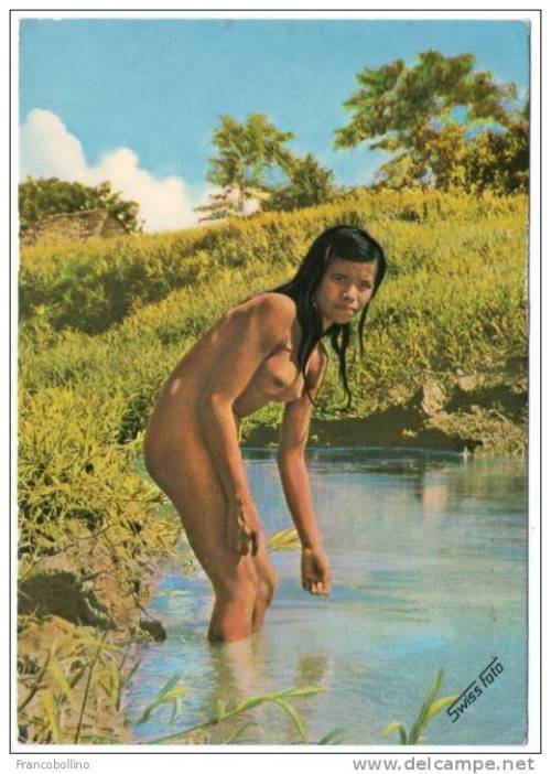 More South American girls at Native Nudity.