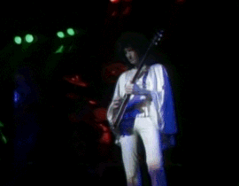 rushingheadlong:  Brian almost forgetting to sing, 1975 - ∞Hammersmith