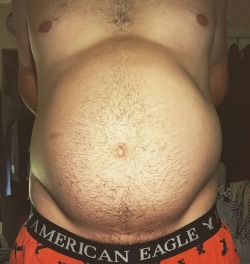 bellylover111:You can literally see how one side has become so