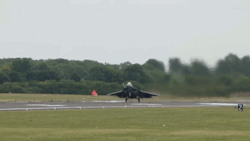 celer-et-audax:  F-22 Raptor takes off during The Royal International