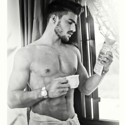 marcoaandre:  #café com Mariano di Vaio e #bomdia #goodmorning