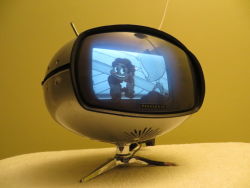 stereo-media:  Panasonic television set, 1970s