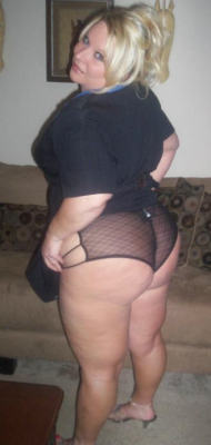 bbwpleaser:  http://bbwpleaser.tumblr.com/submit Submit your