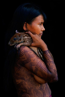 fernando1maya34indian:  Embera Woman 