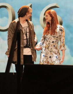 wright-love:    Bonnie Wright and Rupert Grint being cute together