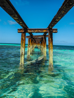 travelingcolors:  Broken Pier, Playa Santa Lucía | Cuba (by