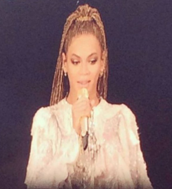 weareblackroyalty:  Beyoncé has been giving so many looks lately.