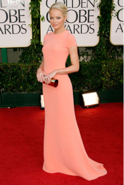 sabreenbeshir:  remember when Emma Stone wore this coral dress