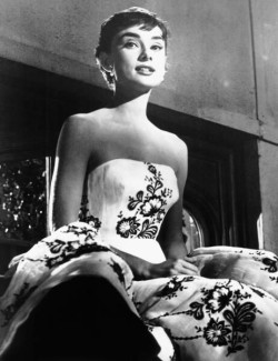 classic-hollywood-glam:  Audrey Hepburn