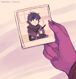 there was a suggestion for Krolia showing pics to the others