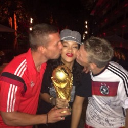  @rihanna: Podolski x RiRi x Shweinsteiger 