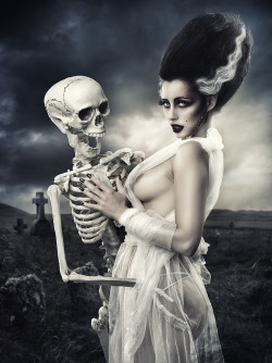 melzmel:    Photograph The bride of Frankenstein by Rebeca Saray