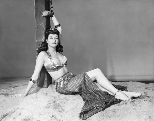 damsellover:  Yvonne De Carlo in a publicity still from Slave Girl (1947). 