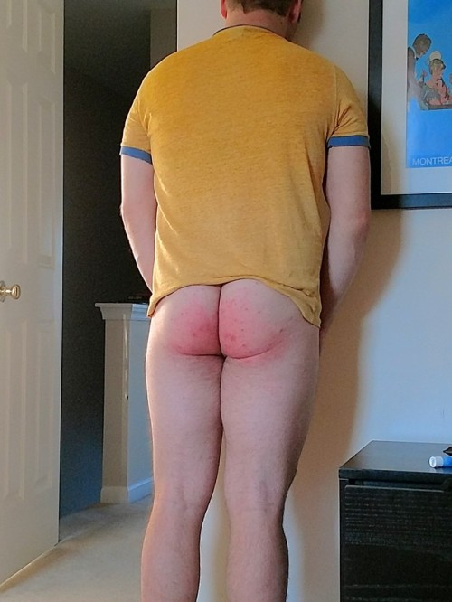thepaddedprofessional:  thepaddedpunk:  Since living together full time I’ve decided to institute weekly maintenance spankings for Mikey. Today was his first  Hate to admit it, but it’s probably the best thing for me. Thanks daddy ☺️  Oh wow….great