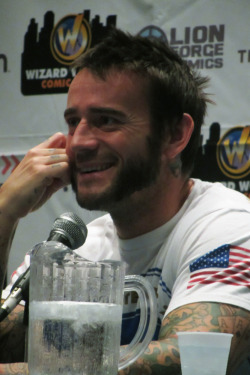residentgrandpa:  CM Punk Question and Answer Panel, Wizard World