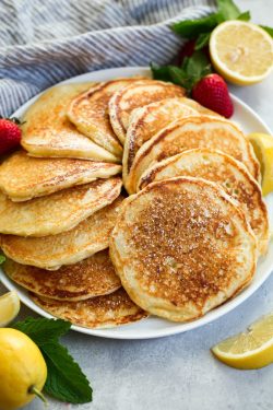 sweetoothgirl:  Lemon Ricotta Pancakes
